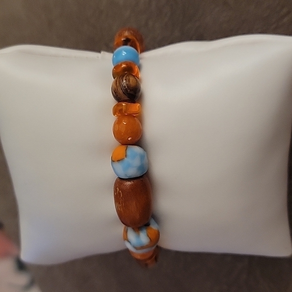 HANDMADE African Trade Jade Cat's Eye Olive Wood Beaded Toggle Bracelet - Picture 2 of 6